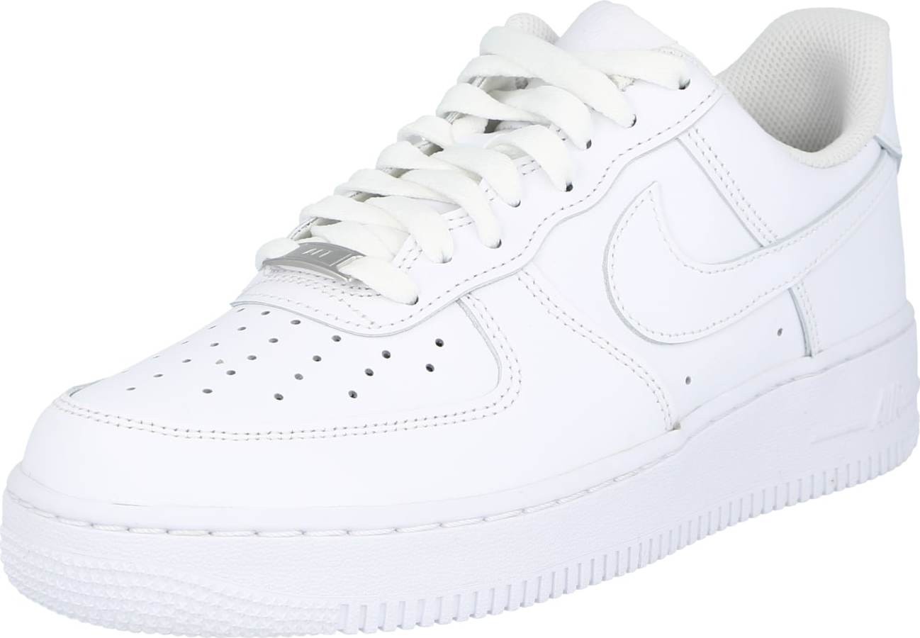 Tenisky 'AIR FORCE 1 07' Nike Sportswear bílá