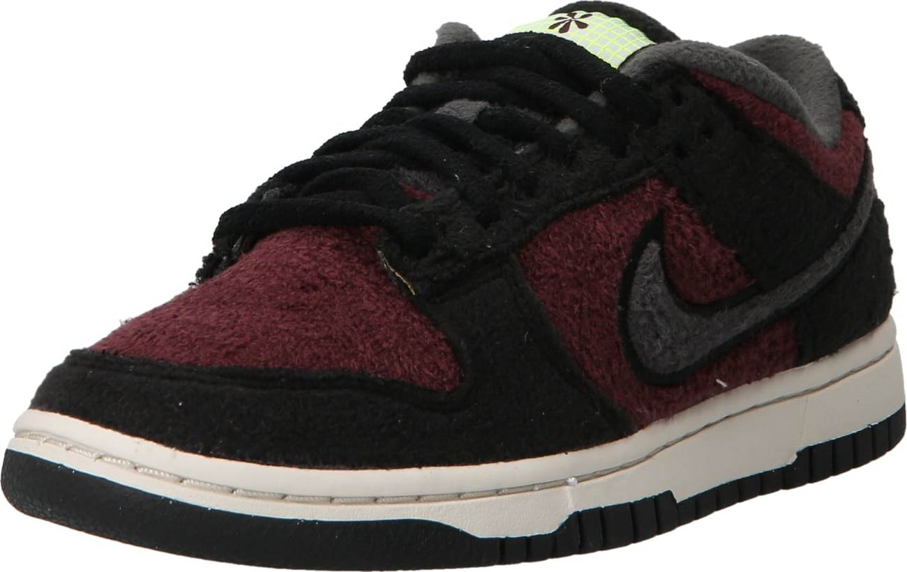 Tenisky 'DUNK LOW SE CC' Nike Sportswear burgundská červeň